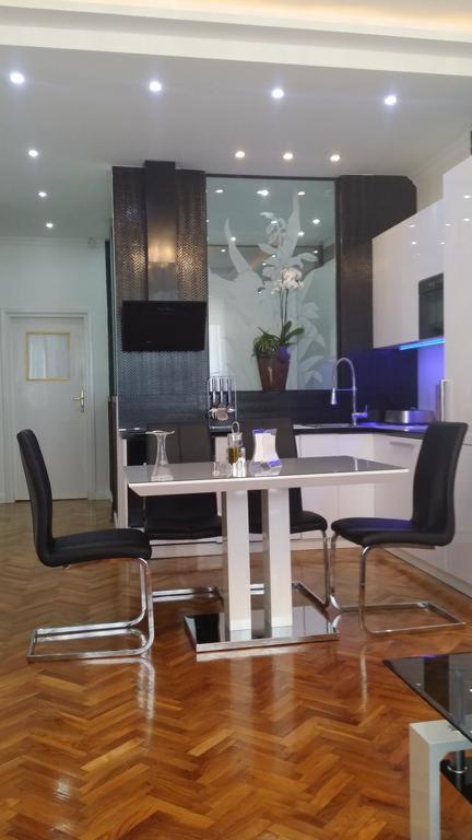 Apartament B&p Maine Street *